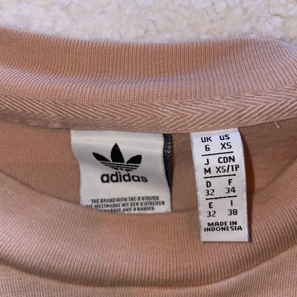 Adidas blush colored crop top - Picture 6 of 8
